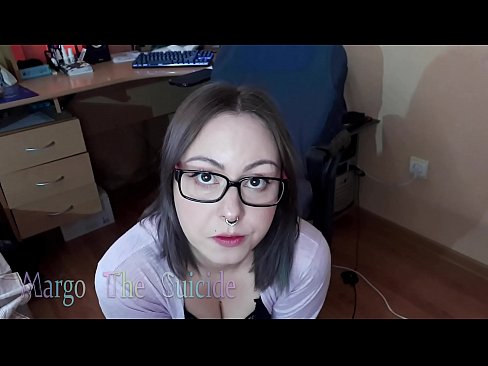 ❤️ Sexy Girl mit Brille saugt Dildo tief vor der Kamera Porno bei de.elitemangas.top ️❤