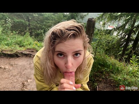 ❤️ Mädchen schluckt Sperma nach einem öffentlichen Blowjob - Eva Elfi Porno bei de.elitemangas.top ️❤
