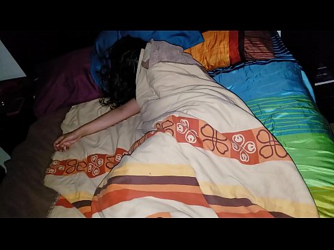 ❤️ Stiefsohn beschimpft seine junge Stiefmutter, während sie schläft. Porno bei de.elitemangas.top ️❤