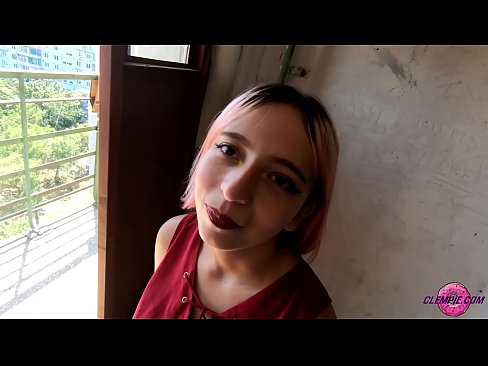 ❤️ Studentin saugt einen Fremden im Outback - Sperma auf seinem Gesicht Porno bei de.elitemangas.top ️❤